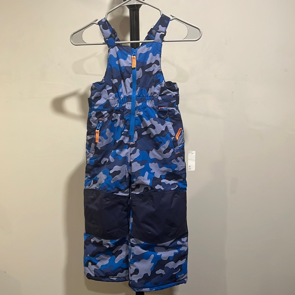 Kids 4t blue camo snow suit with tags